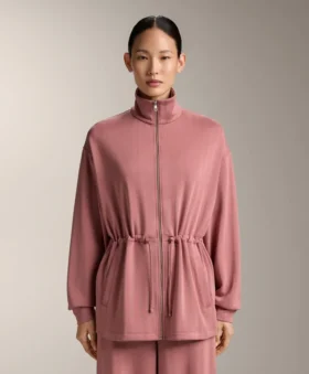 Chaqueta larga con cintura ajustable y textura a rayas