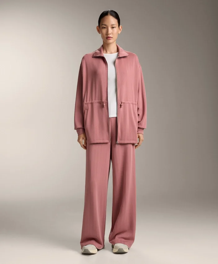 Chaqueta larga con cintura ajustable y textura a rayas Chaqueta larga con cintura ajustable y textura a rayas