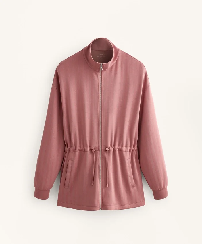 Chaqueta larga con cintura ajustable y textura a rayas Chaqueta larga con cintura ajustable y textura a rayas