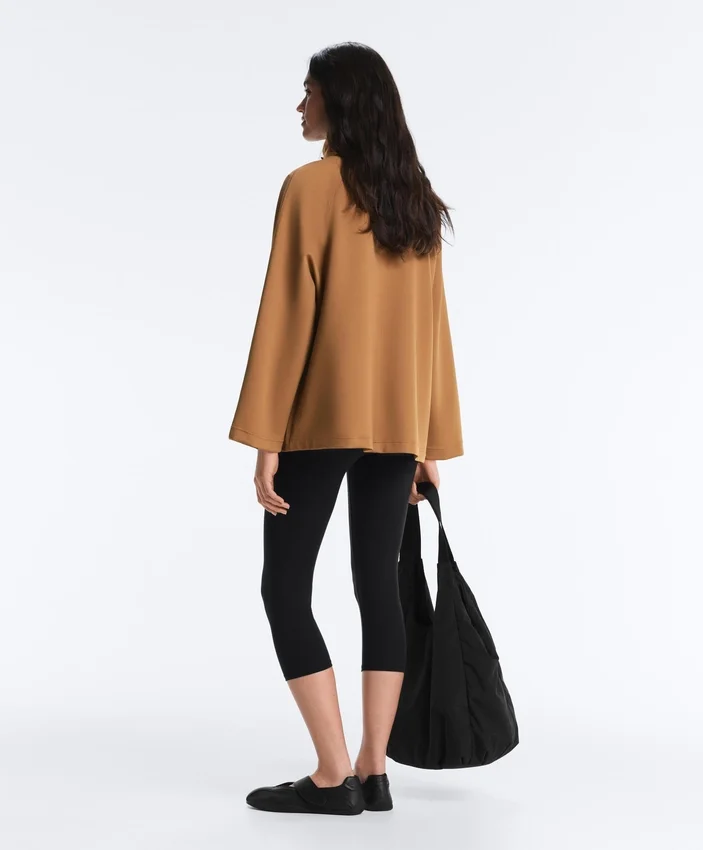Chaqueta larga con efecto neopreno Chaqueta larga con efecto neopreno