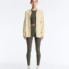 Chaqueta larga de punto con capucha Chaqueta larga de punto con capucha