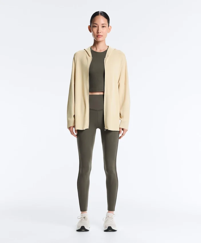Chaqueta larga de punto con capucha Chaqueta larga de punto con capucha