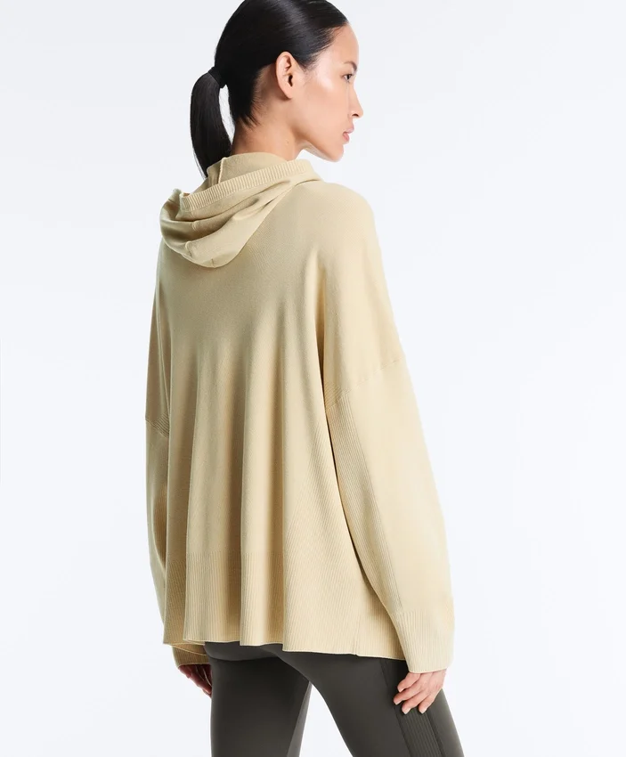 Chaqueta larga de punto con capucha Chaqueta larga de punto con capucha