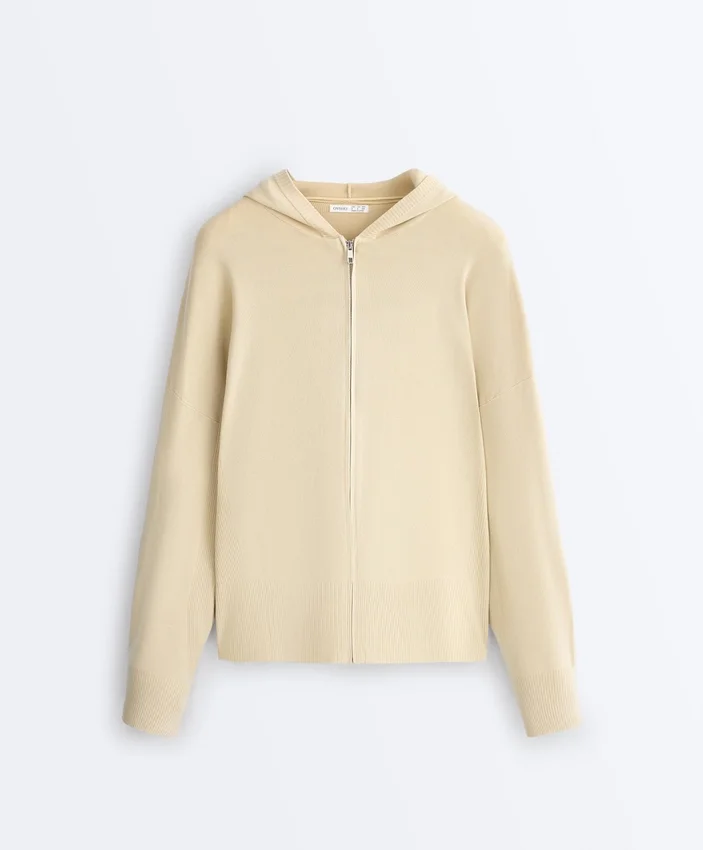 Chaqueta larga de punto con capucha Chaqueta larga de punto con capucha