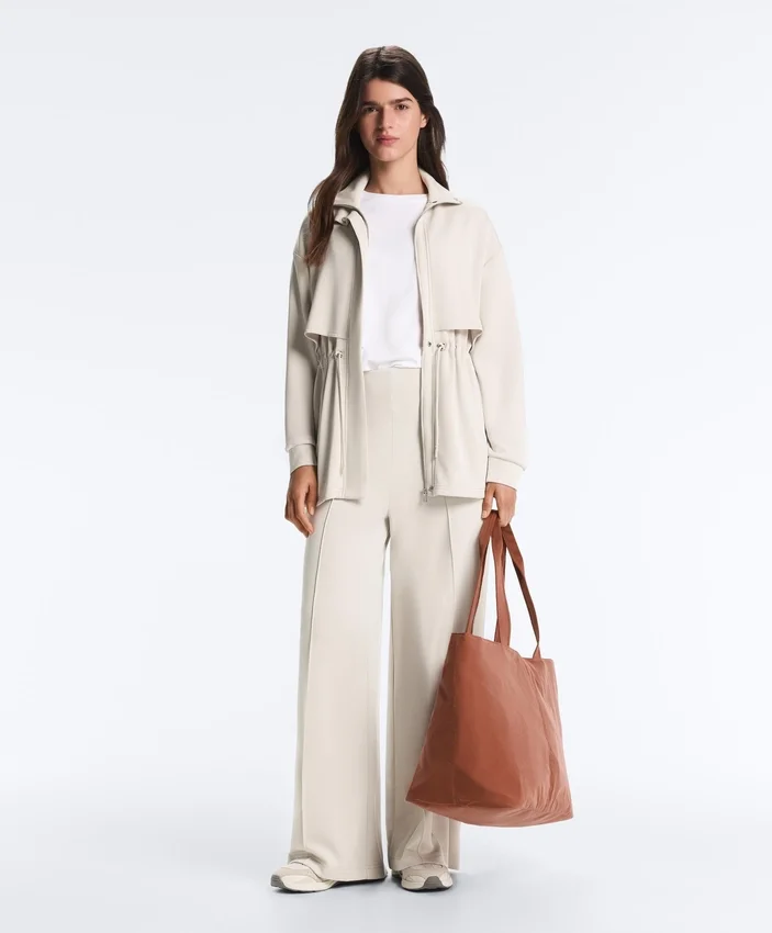 Chaqueta larga Soft Touch con modal y bolsillos Chaqueta larga Soft Touch con modal y bolsillos