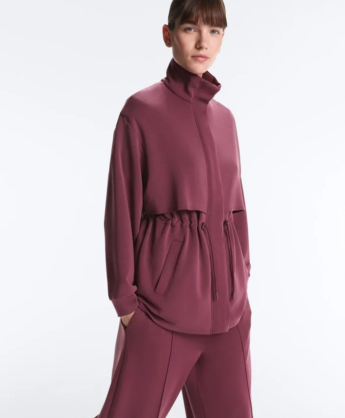 Chaqueta larga Soft Touch con modal y bolsillos Chaqueta larga Soft Touch con modal y bolsillos
