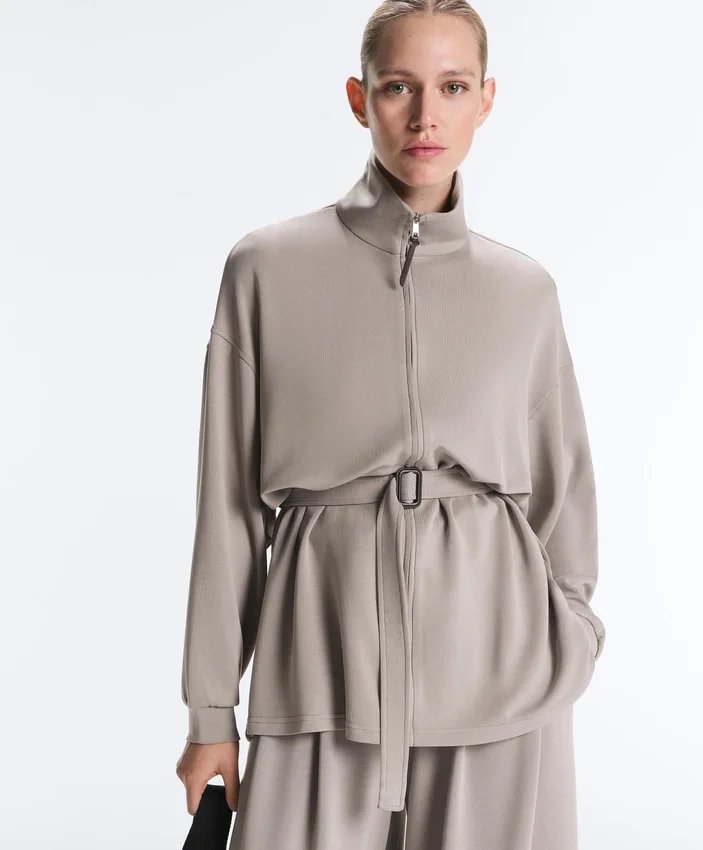 Chaqueta larga tipo corsé con cinturón de modal Soft Touch Chaqueta larga tipo corsé con cinturón de modal Soft Touch