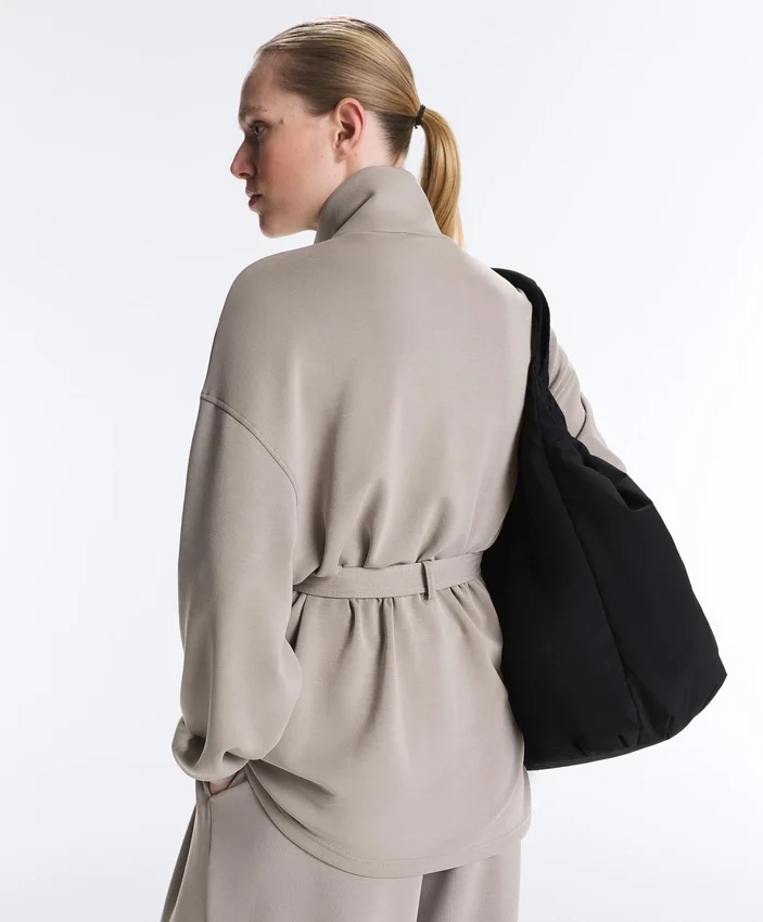 Chaqueta larga tipo corsé con cinturón de modal Soft Touch Chaqueta larga tipo corsé con cinturón de modal Soft Touch