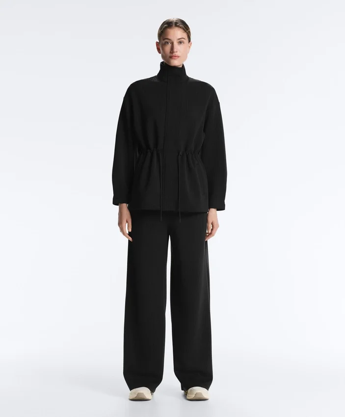 Chaqueta larga tipo utilitaria con modal Soft Touch Chaqueta larga tipo utilitaria con modal Soft Touch