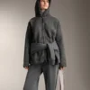 Chaqueta oversize de imitación de piel de oveja con capucha forrada de piel sintética Chaqueta oversize de imitación de piel de oveja con capucha forrada de piel sintética