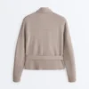 Chaqueta recta con cinturón y modal Soft Touch