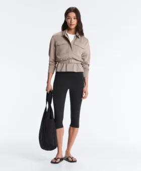 Chaqueta recta con cinturón y modal Soft Touch