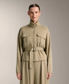 Chaqueta Soft Touch con cinturón de tacto suave y modal