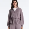 Chaqueta Soft Touch de modal suave al tacto con cintura ajustable y cuello alto Chaqueta Soft Touch de modal suave al tacto con cintura ajustable y cuello alto