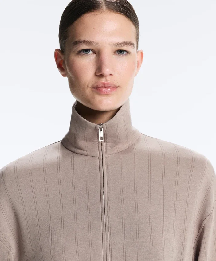 Chaqueta Soft Touch de modal suave al tacto con cintura ajustable y cuello alto Chaqueta Soft Touch de modal suave al tacto con cintura ajustable y cuello alto
