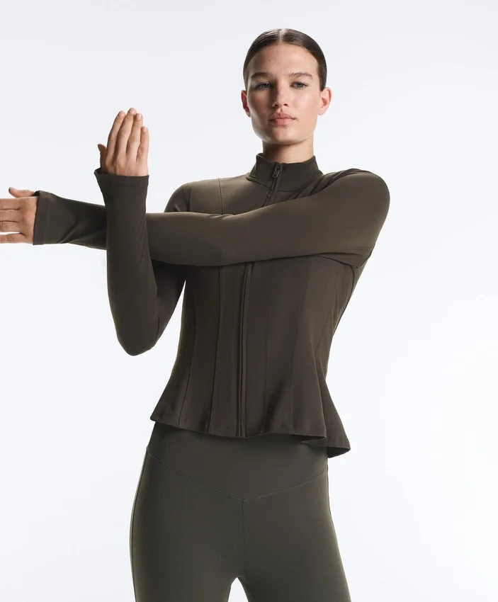 Chaqueta técnica Evermove con volantes Chaqueta técnica Evermove con volantes