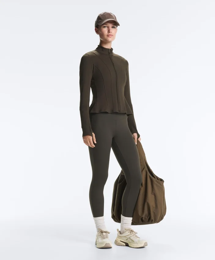 Chaqueta técnica Evermove con volantes Chaqueta técnica Evermove con volantes