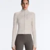 Chaqueta técnica ligera, cálida y reflectante