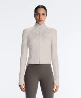 Chaqueta técnica ligera, cálida y reflectante