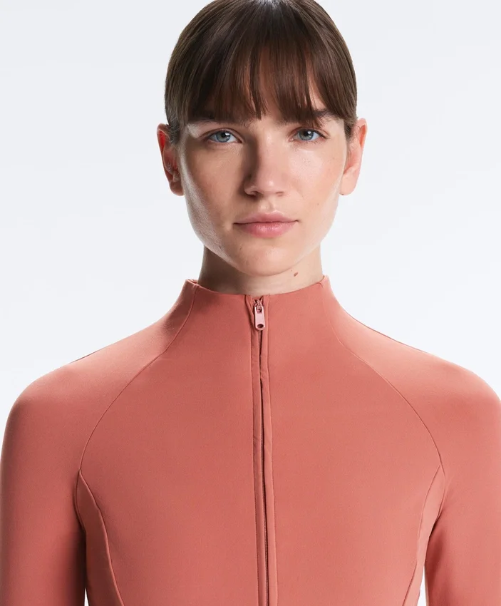 Chaqueta técnica ligera y cálida Chaqueta técnica ligera y cálida