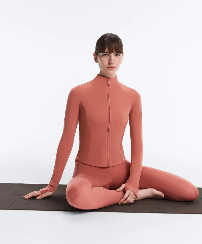 Chaqueta técnica ligera y cálida Chaqueta técnica ligera y cálida