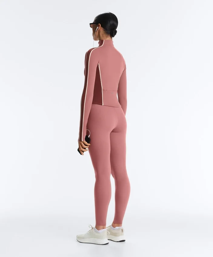 Chaqueta técnica ligera y cálida Chaqueta técnica ligera y cálida