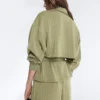 Chaqueta tipo capa de corte recto con rayas finas de modal Soft Touch Chaqueta tipo capa de corte recto con rayas finas de modal Soft Touch