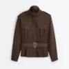 Chaqueta utilitaria corta de piqué con cinturón Chaqueta utilitaria corta de piqué con cinturón