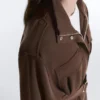 Chaqueta utilitaria corta de piqué con cinturón Chaqueta utilitaria corta de piqué con cinturón