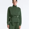 Chaqueta utilitaria de sarga con cinturón Chaqueta utilitaria de sarga con cinturón