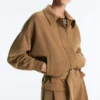 Chaqueta utilitaria de sarga con cinturón Chaqueta utilitaria de sarga con cinturón