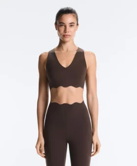 Compressive Sports Bra de sujeción media con diseño ondulado