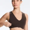 Compressive Sports Bra de sujeción media con diseño ondulado