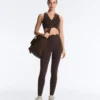 Compressive Sports Bra de sujeción media con diseño ondulado