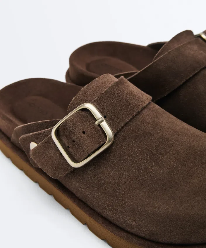 Mules de piel serraje con hebilla Mules de piel serraje con hebilla