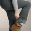 Pantalones acampanados de canalé extra cálidos sin costuras y de talle superalto Pantalones acampanados de canalé extra cálidos sin costuras y de talle superalto