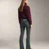 Pantalones acampanados de canalé extra cálidos sin costuras y de talle superalto Pantalones acampanados de canalé extra cálidos sin costuras y de talle superalto