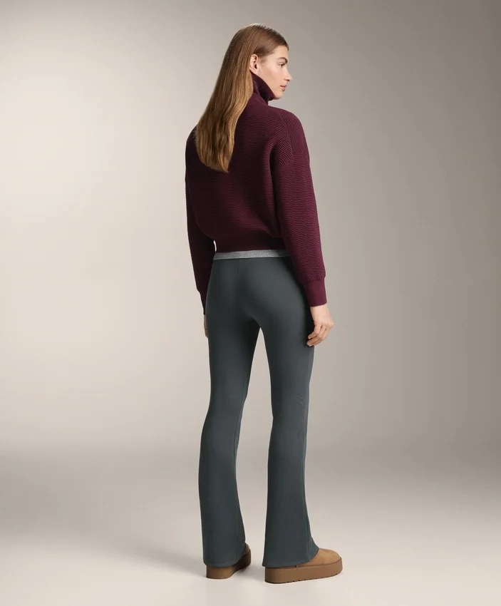 Pantalones acampanados de canalé extra cálidos sin costuras y de talle superalto Pantalones acampanados de canalé extra cálidos sin costuras y de talle superalto