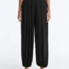 Pantalones acampanados de mezcla de modal