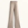 Pantalones acampanados de punto