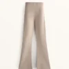 Pantalones acampanados de punto