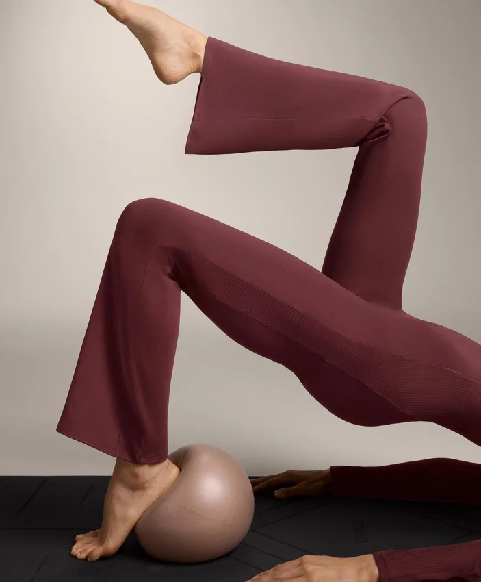 Pantalones acampanados de punto elástico Comfortlux de talle alto Pantalones acampanados de punto elástico Comfortlux de talle alto
