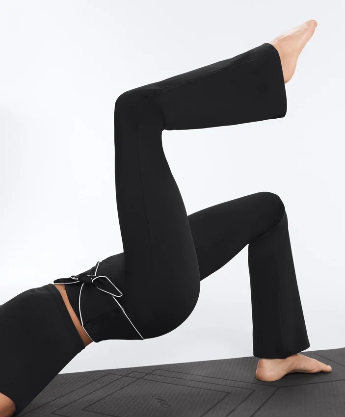 Pantalones acampanados de talle alto Comfortlux con lazo Pantalones acampanados de talle alto Comfortlux con lazo