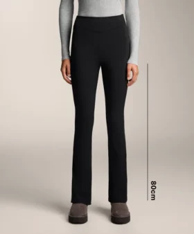 Pantalones acampanados de talle alto con bolsillos