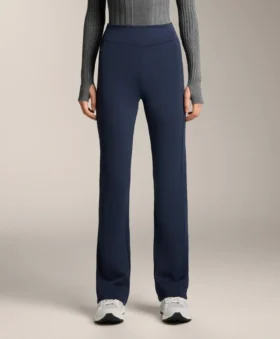 Pantalones acampanados de talle alto con bolsillos
