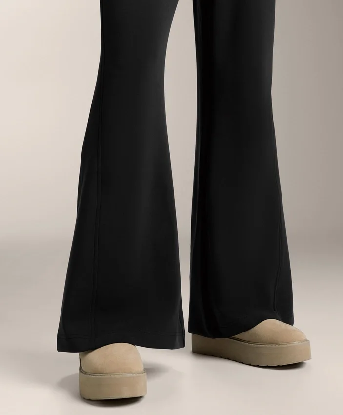 Pantalones acampanados de talle superalto con modal cepillado Pantalones acampanados de talle superalto con modal cepillado