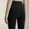 Pantalones acampanados extra cálidos sin costuras y de talle superalto Pantalones acampanados extra cálidos sin costuras y de talle superalto