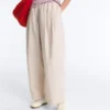 Pantalones ajustados con pliegues 100 % algodón Pantalones ajustados con pliegues 100 % algodón