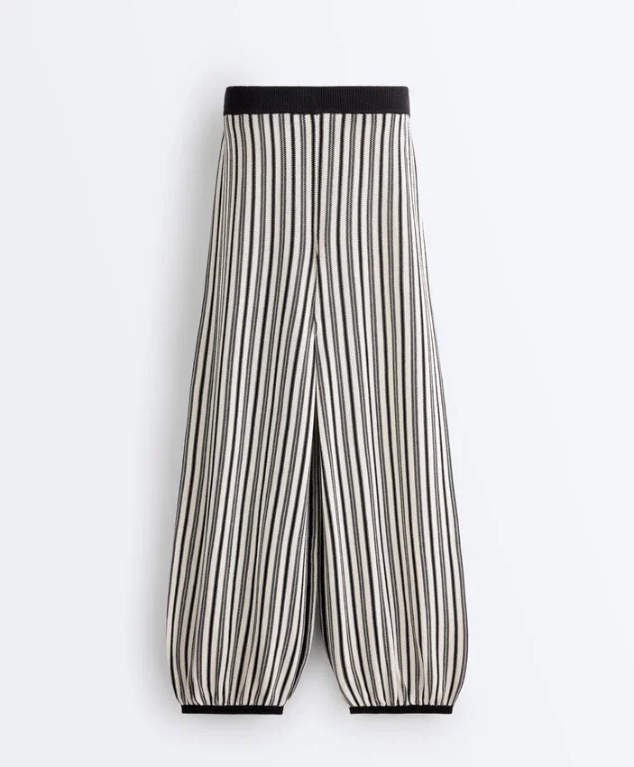 Pantalones bombachos de punto a rayas Pantalones bombachos de punto a rayas