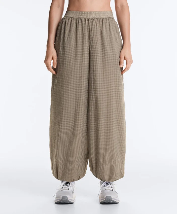 Pantalones bombachos técnicos a cuadros Pantalones bombachos técnicos a cuadros